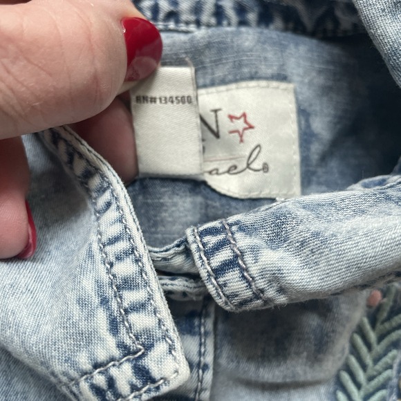 Ryan Michael Western Shirt Women Small Blue Embroidered Floral Denim Skull Top - Picture 6 of 10